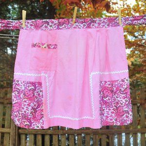 VTG 60's Pink Floral Paisley Pleated Hostess Cotton Apron Cottagecore Farmcore
